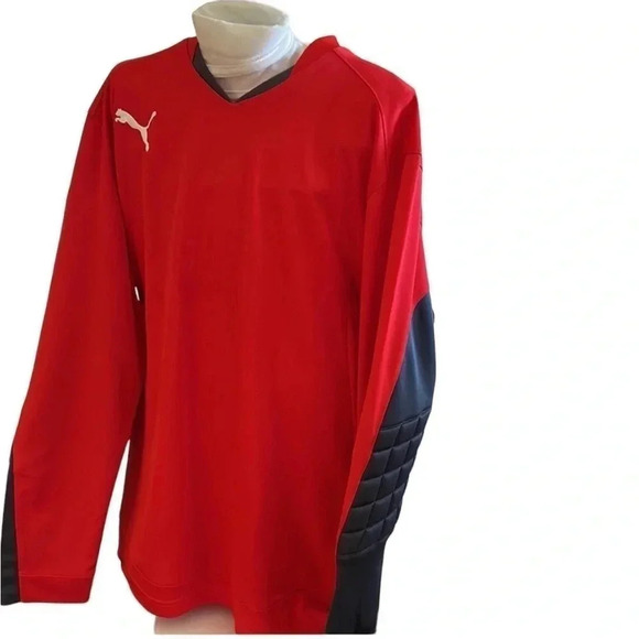 PUMA Med Men long sleeve  red jersey with padded elbows for soccer - Picture 1 of 16